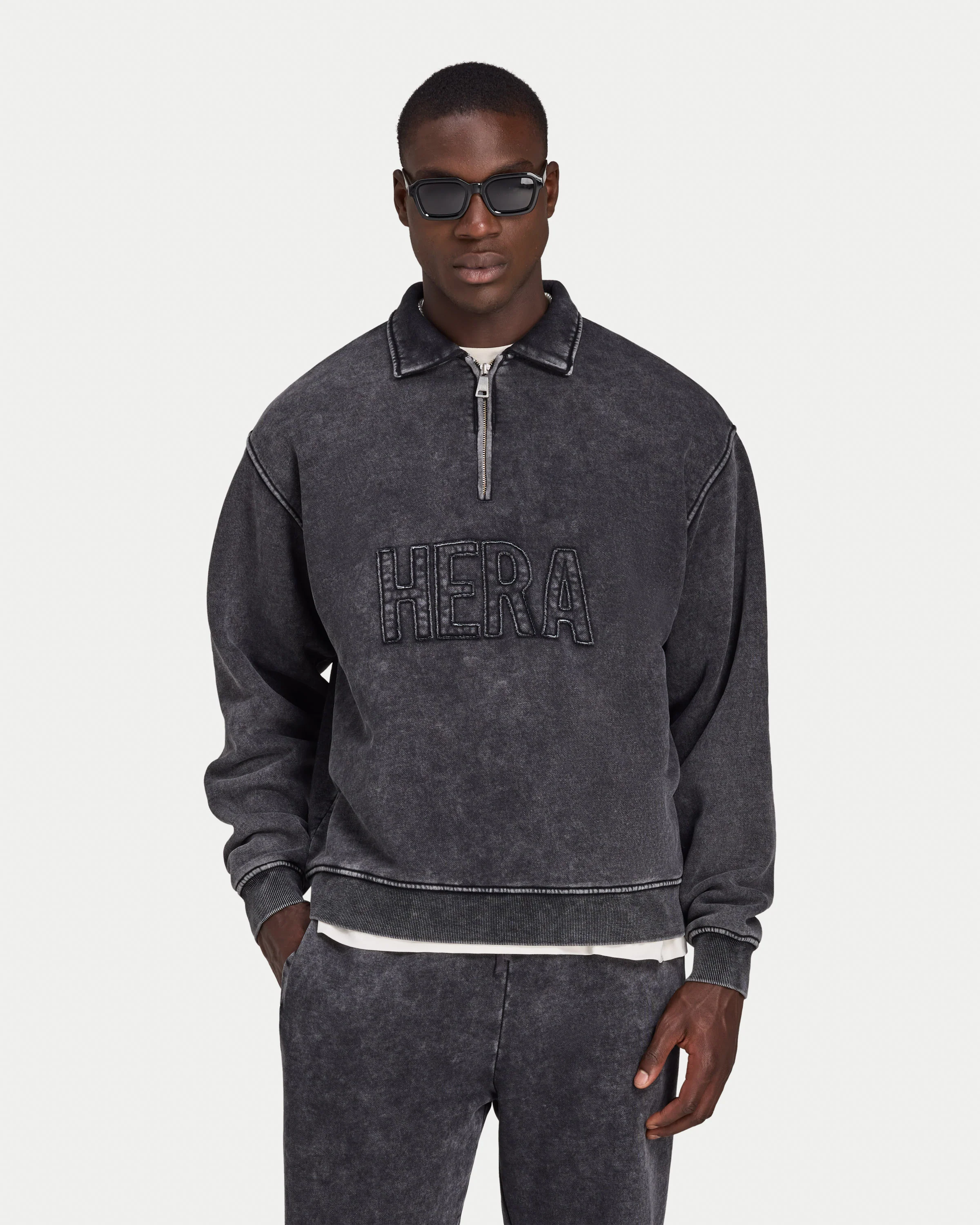 Mens Signature Washed Oversized 1/4 Zip Sweatshirt - Image 3
