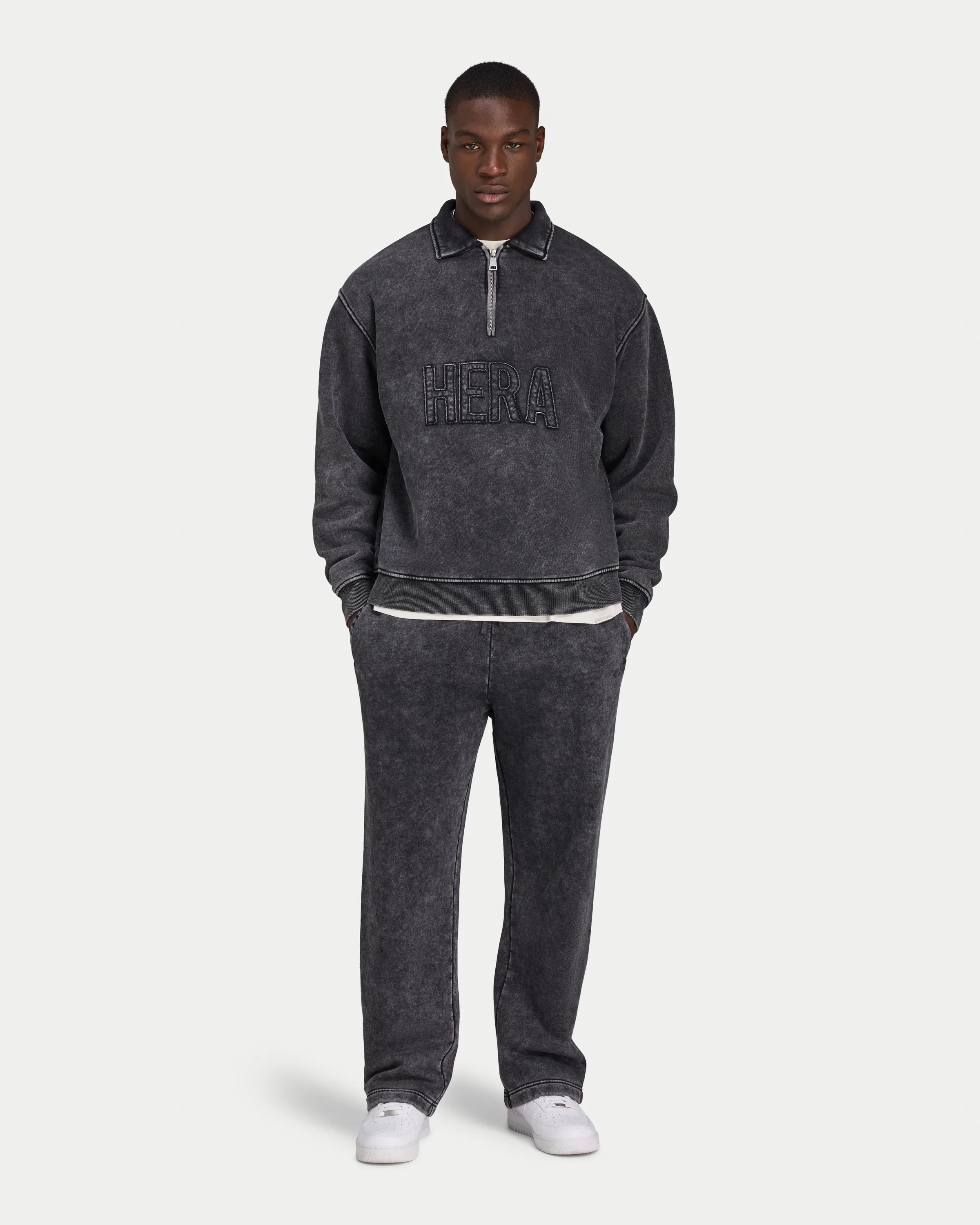 Mens Signature Washed Oversized 1/4 Zip Sweatshirt - Image 4