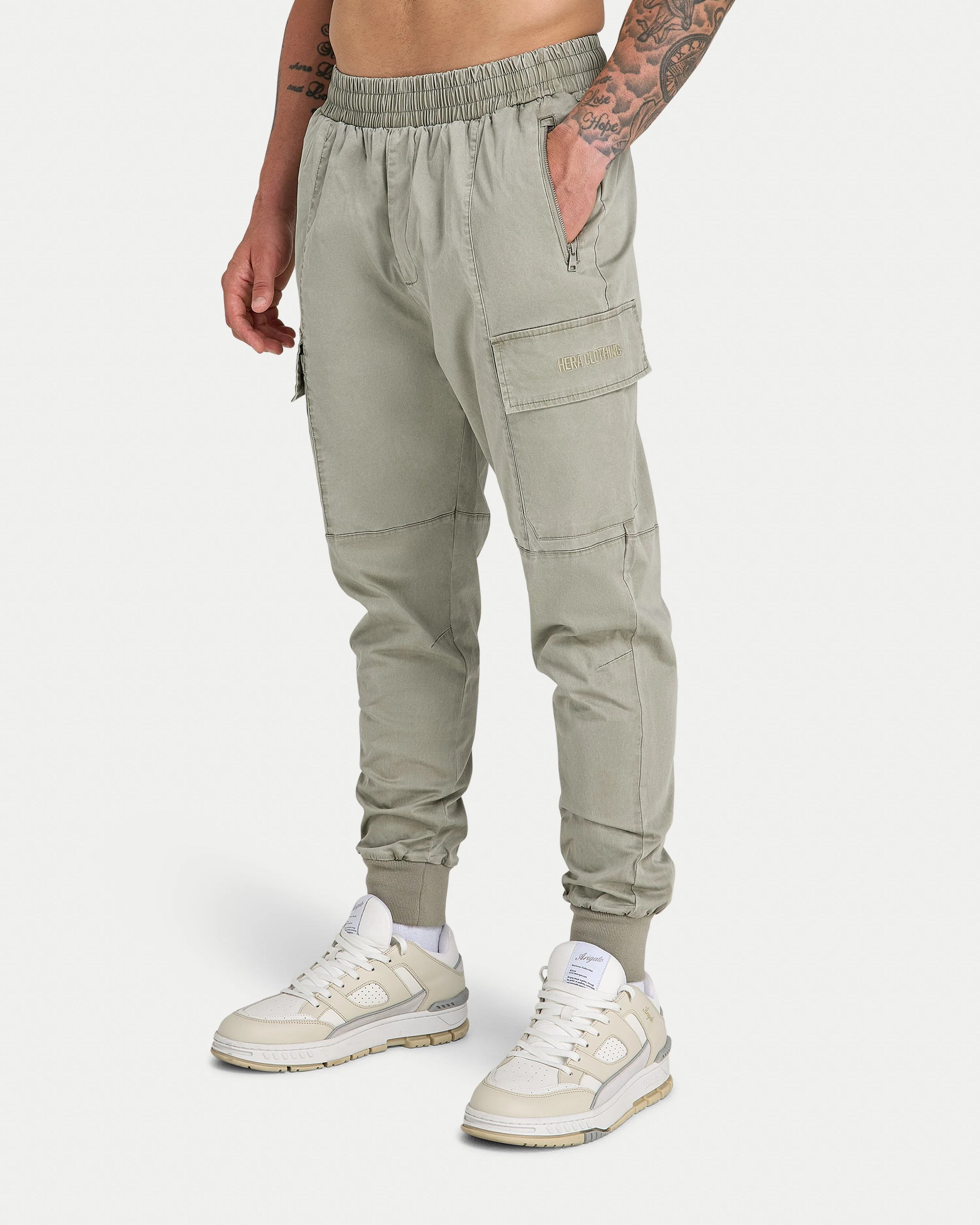 Mens Utility Tapered Cargo Pant - Image 3