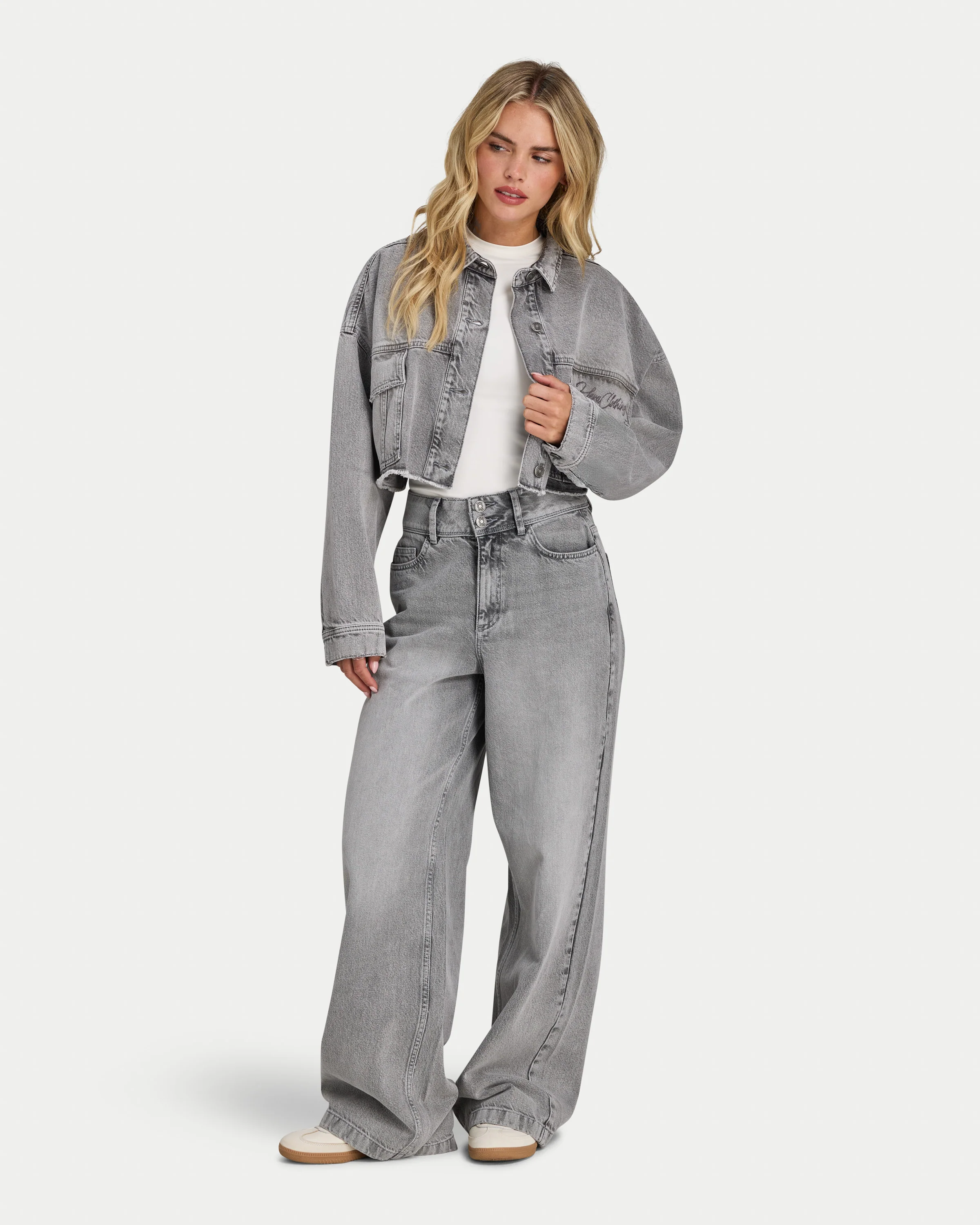Womens Cropped Denim Jacket - Image 5