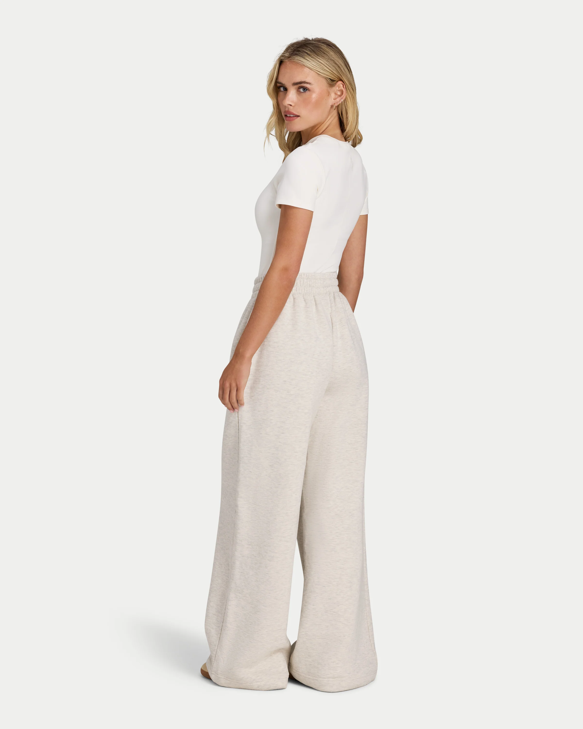 Womens Essential T-Shirt - Image 4