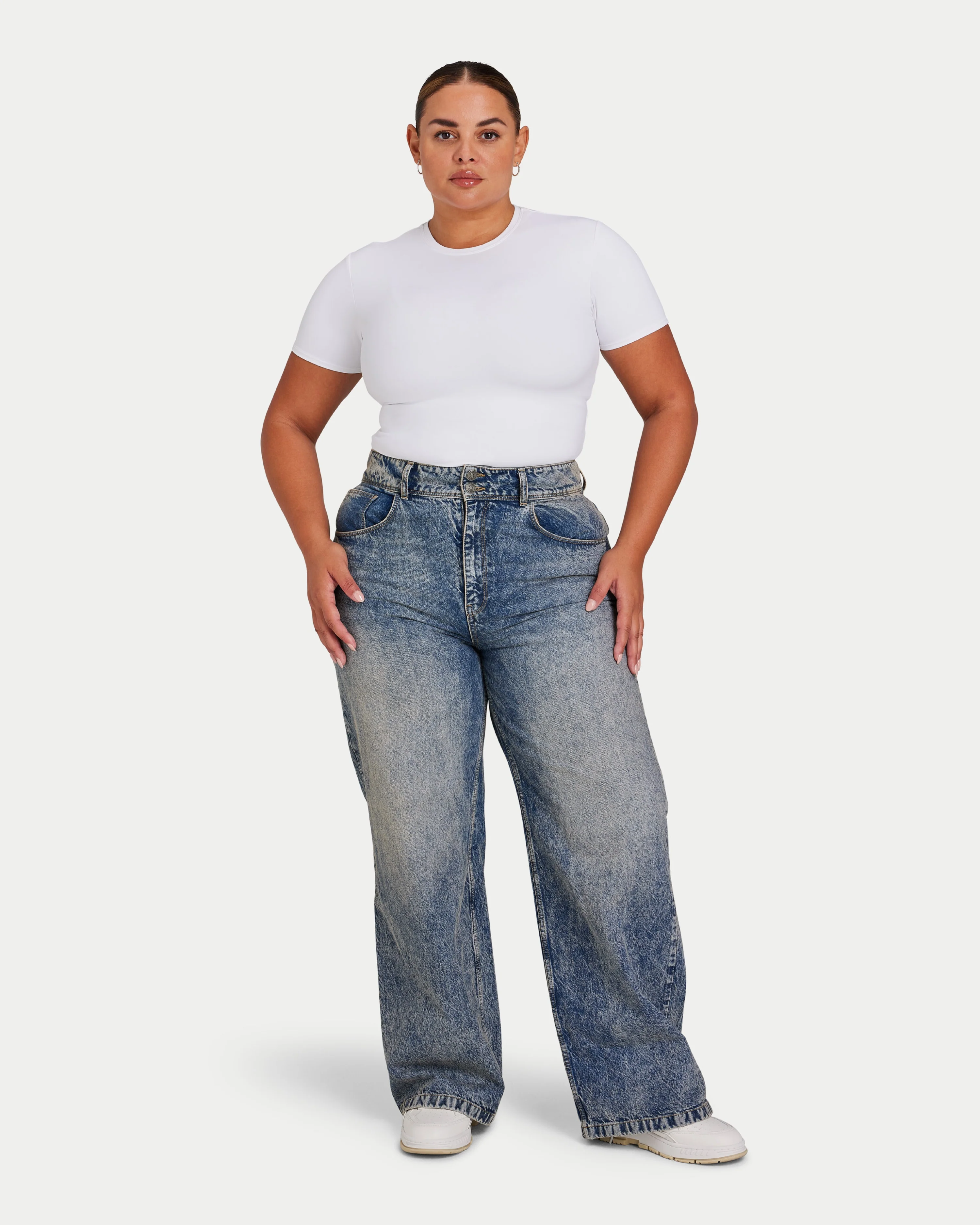 Womens Essential T-Shirt - Image 3