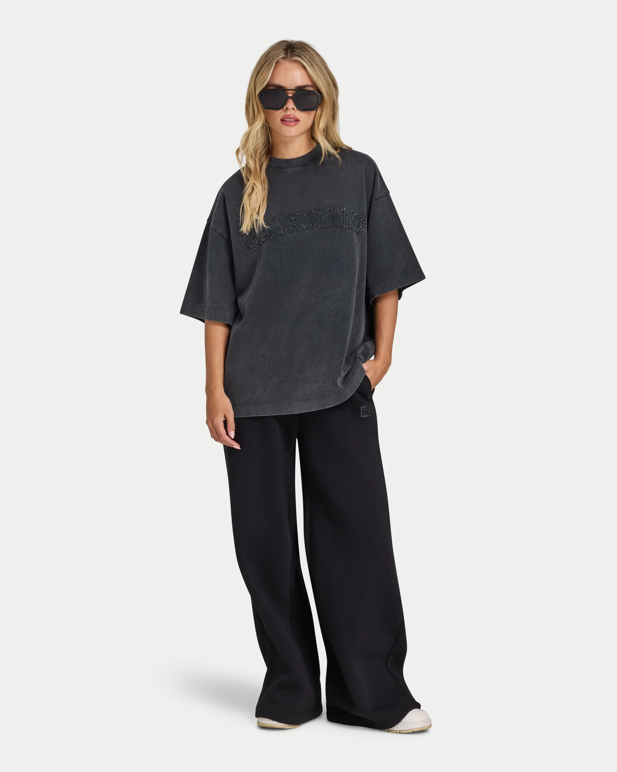 Womens Signature Washed Oversized T-shirt - Image 3