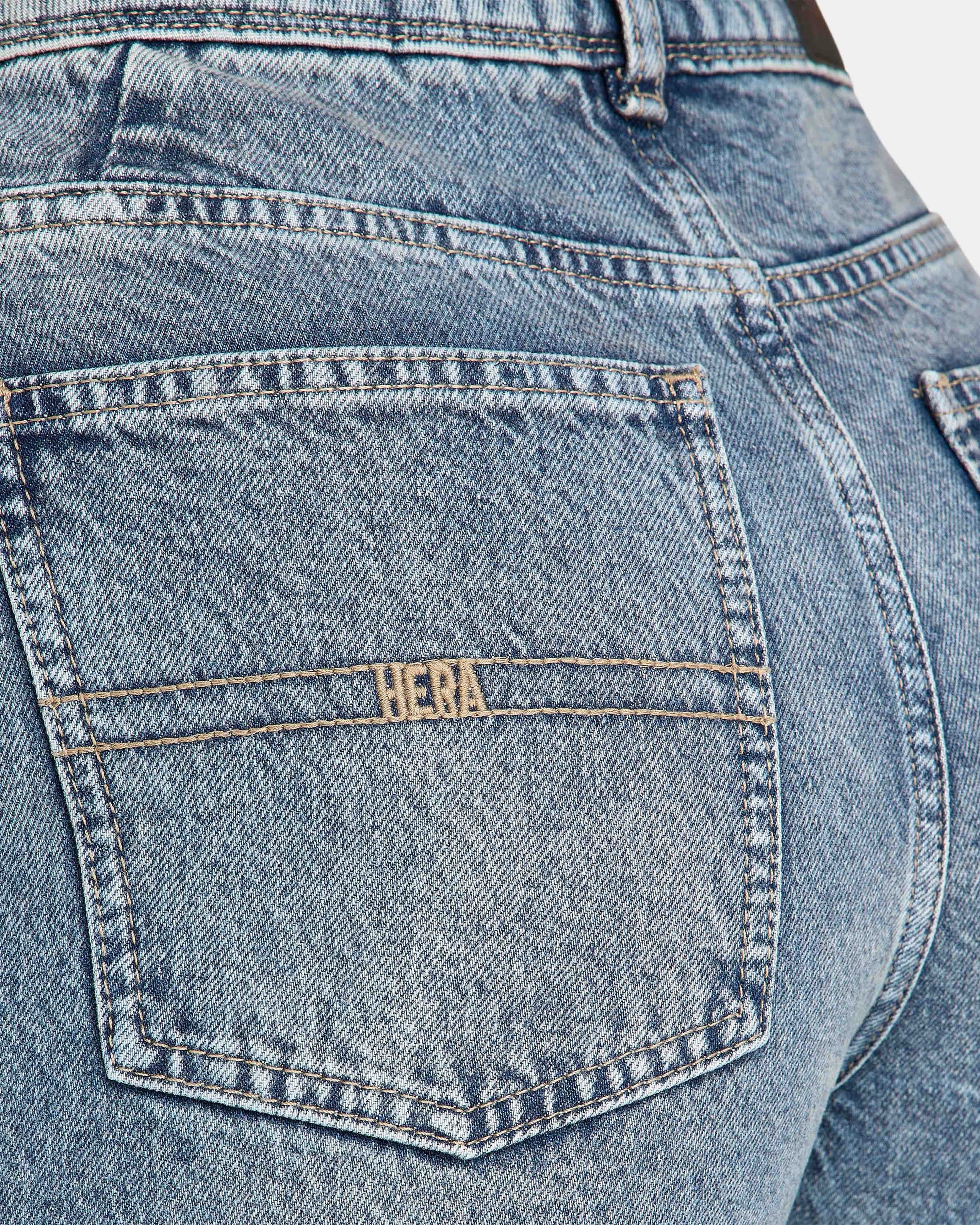 Womens Wide Leg Jean - Image 6